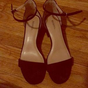 Merona 1 inch black block heels 8.5 wide